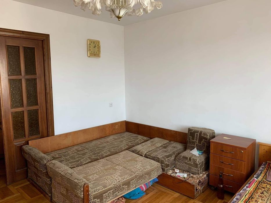 Здам кімнату в трикімнатній квартирі