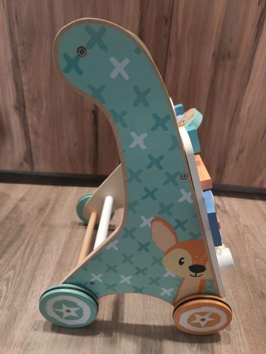 Andarilho em Madeira para Bebê