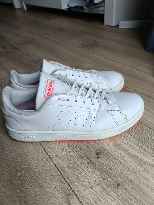 Buty adidas advantage 43 i 1/3 białe