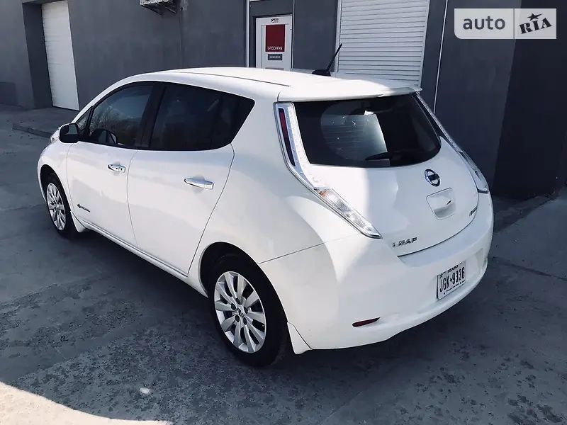 Nissan Leaf 2016г