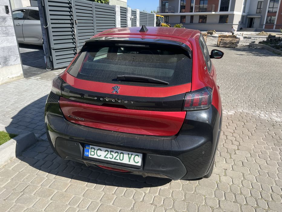 Peugeot e-208 2020