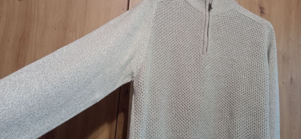 Sweter jasny męski,