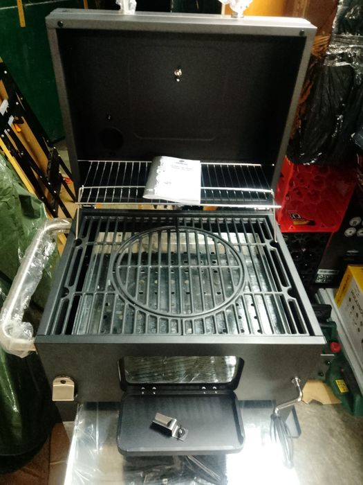 Grill BBQ solidny z pokrowcem