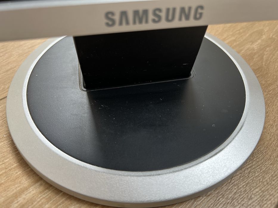 Монітор Samsung SyncMaster 740N