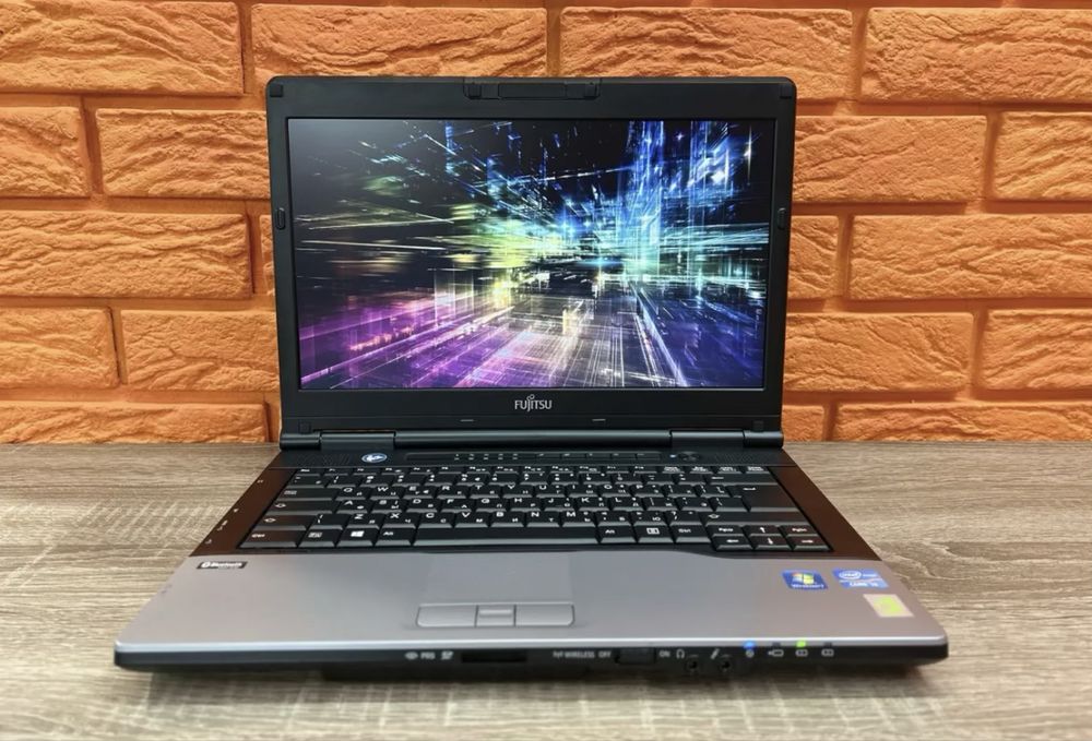 Ноутбук 14" Fujitsu LifeBook s/52 i3-3110m 1366*768 TN