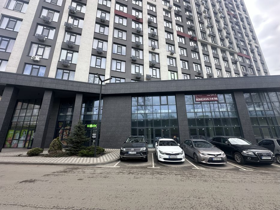 Оренда торгового приміщення 147 м2 Любомира Гузарова 11