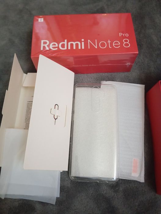 Редмі nоте 8про -8/128gb,новий-4400грн.Торг.
