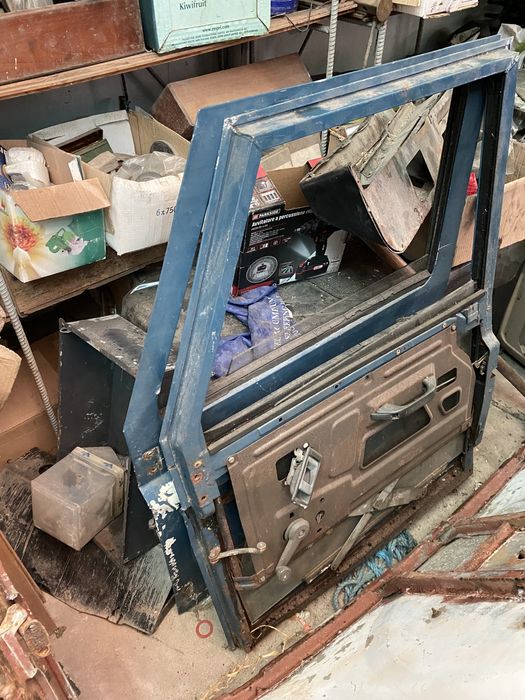 Vendo material Land Rover