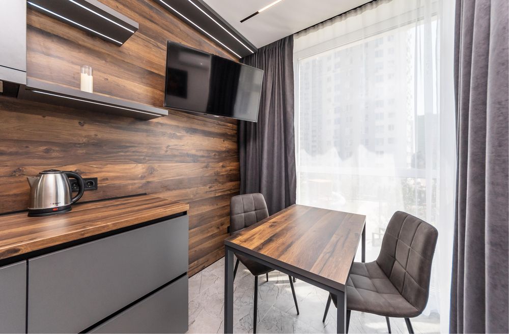 Генератор!Дизайнерські апартаменти метро Вирлиця, 4й поверх