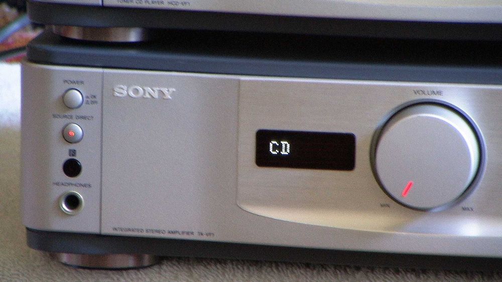 HI-End система Усилитель SONY TA-VF1 + CD проигрыватель SONY HCD VF-1  "Placido" Made In Japan