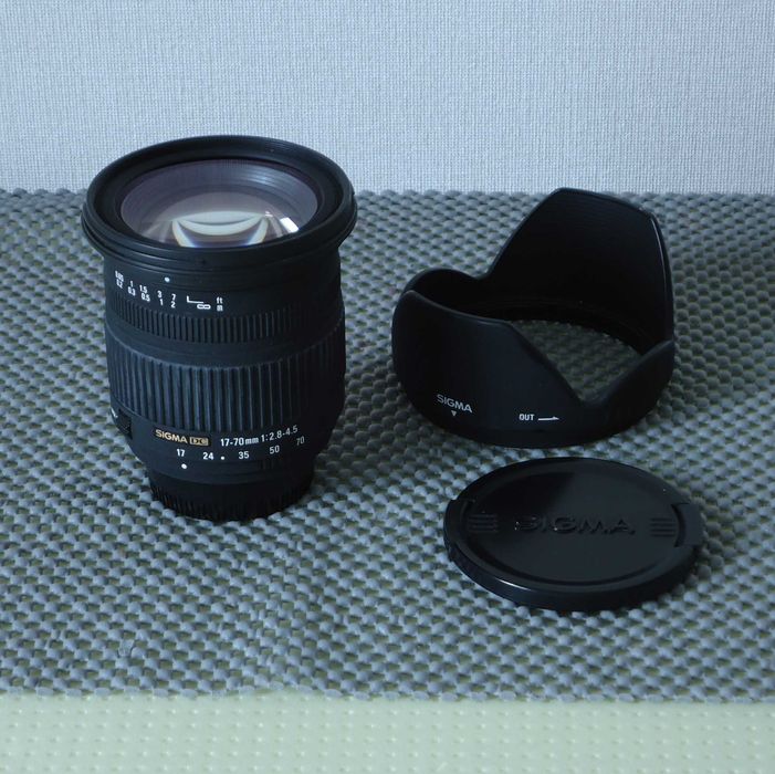 Sigma DC 17-70mm 2.8-4.5  MACRO  / Nikon F