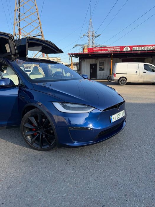 Tesla Model X 2019