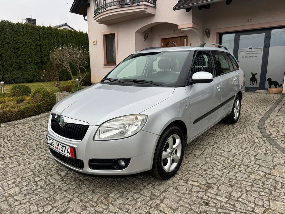 Skoda Fabia Klimatyzacja Tempomat Grz.Fotel Kierowcy Parktronik Alu15 Zadbany Top