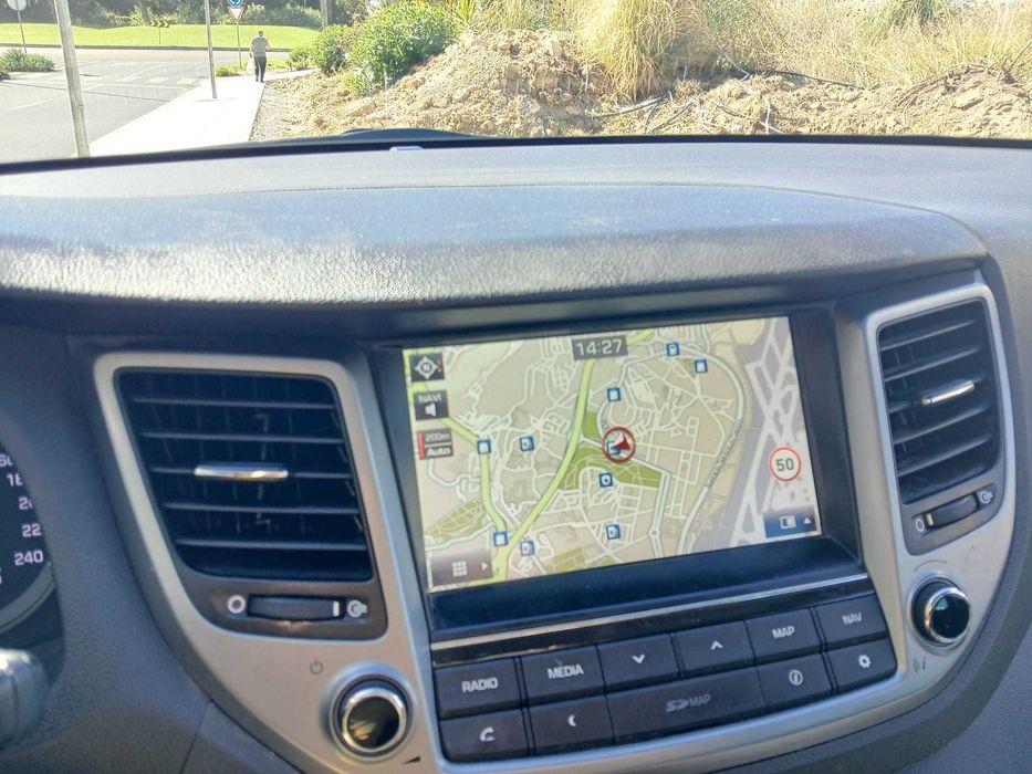 HYUNDAI Tucson 2018 (nacional), Cxa. automática, 1.7 CDI, revisões na marca, impecável! — photo 5