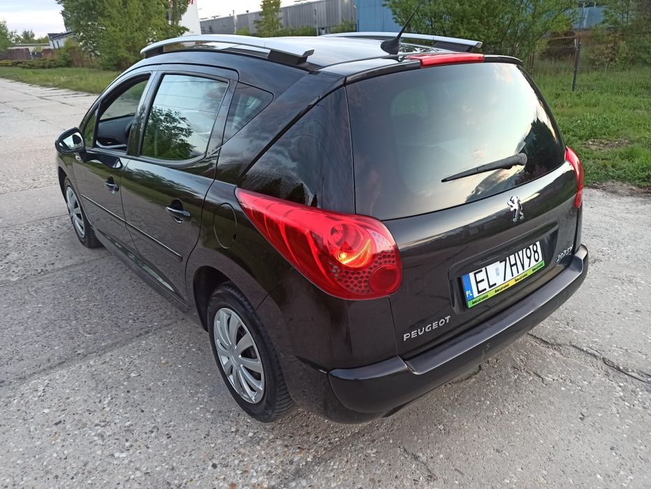 Peugeot 207 1.6  * Klimatyzacja * Dach Panoramiczny *