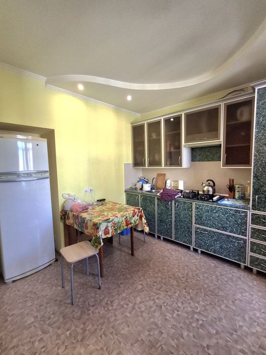 Продам квартиру в престижном районе . .