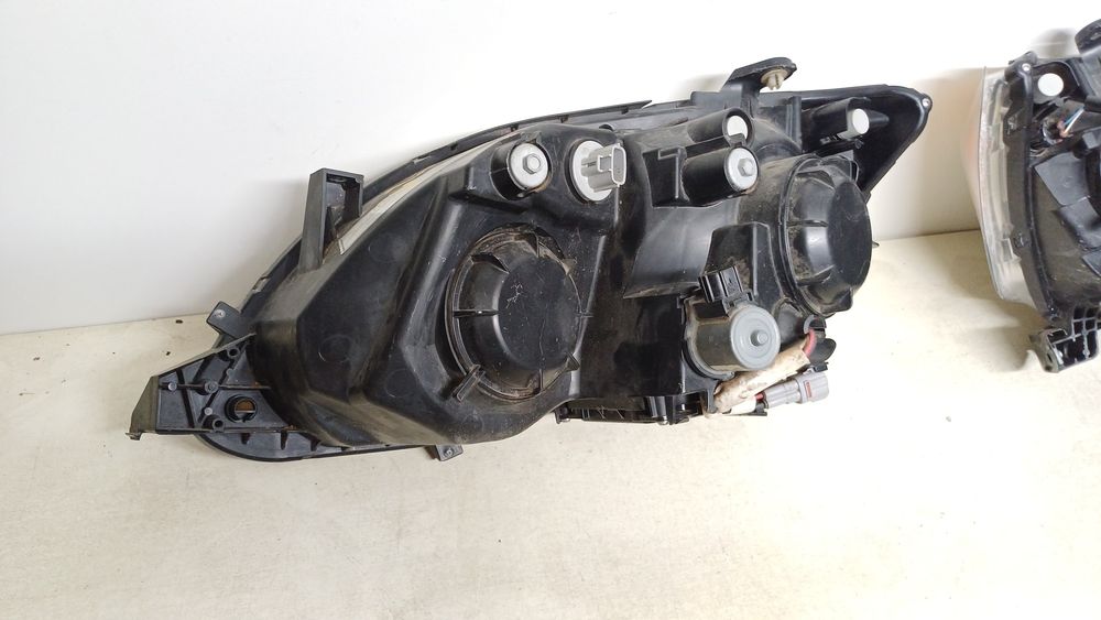 Фара Toyota Avalon 2005-12 рестайлинг ксенон фары левая правая