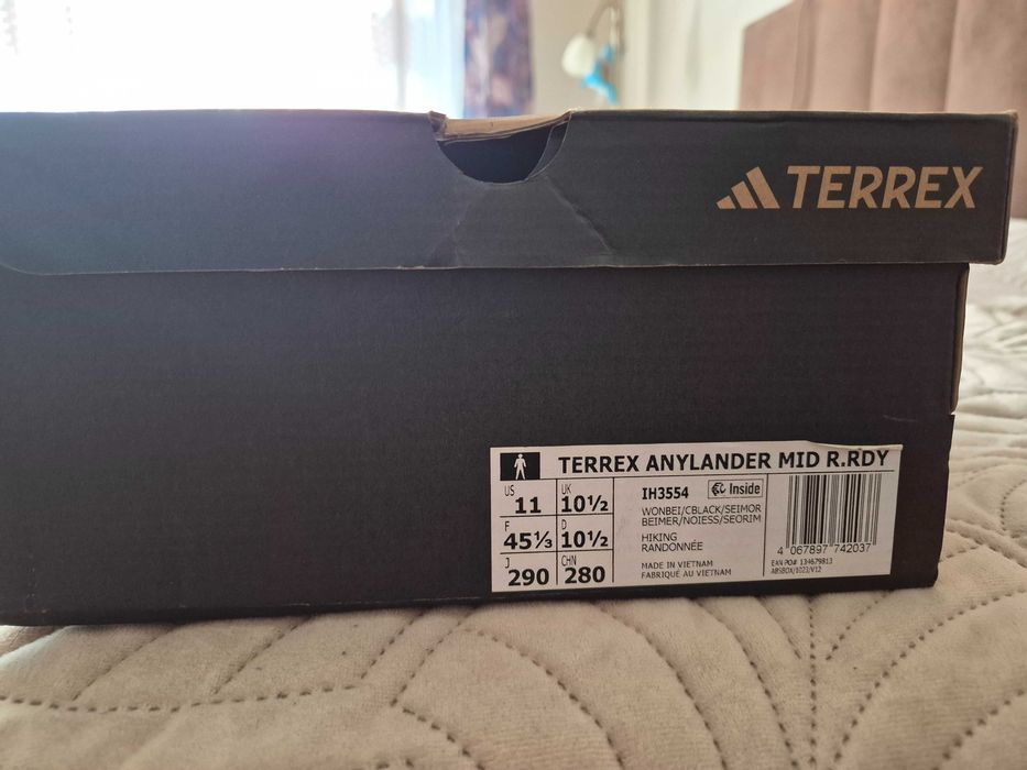 Buty Nowe męskie Adidas 45