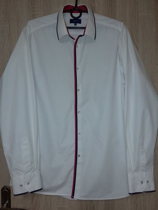 Nowa białą koszula  męskia z Artur.