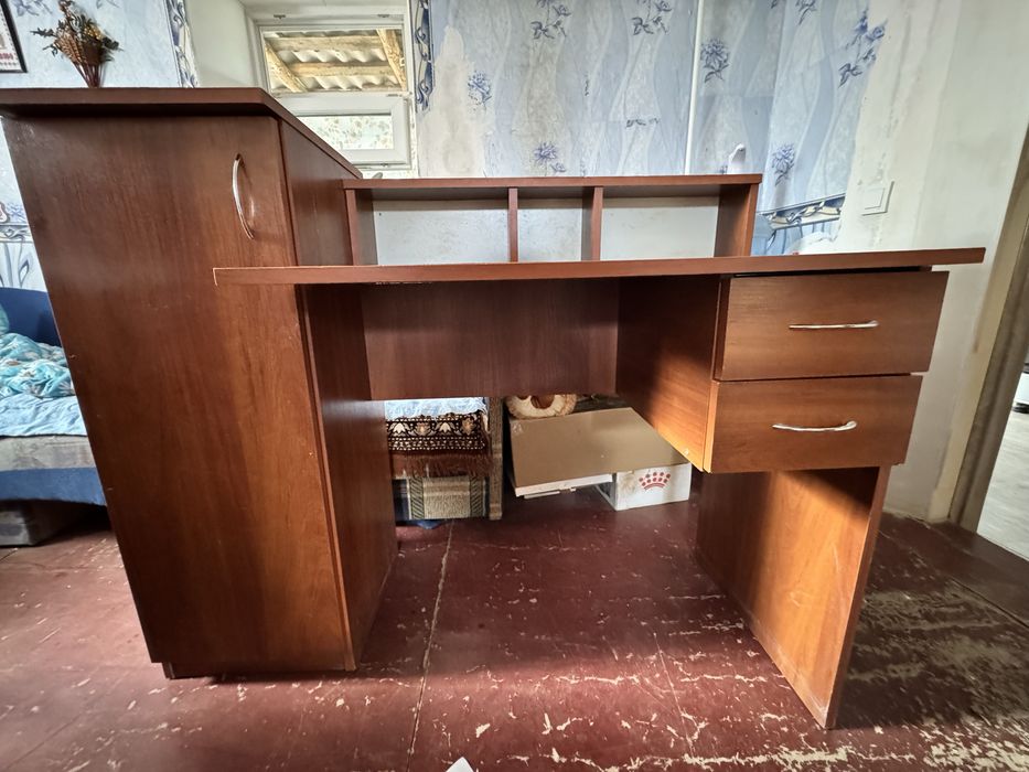 Стіл компʼютерний (колір декор Яблуня)