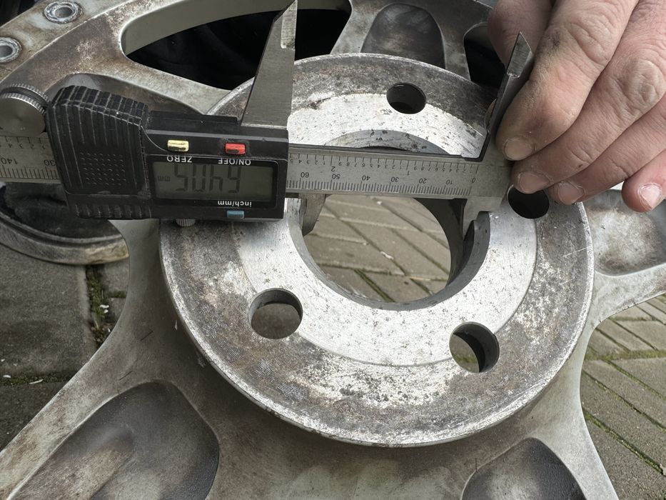 Rotor Oz futura 17 cali 5x112 8j Mercedes 3tlg