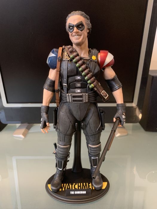 Фигурка б/у 1/6 hot toys mms 115 WATCHMEN – THE COMEDIAN: 8 000