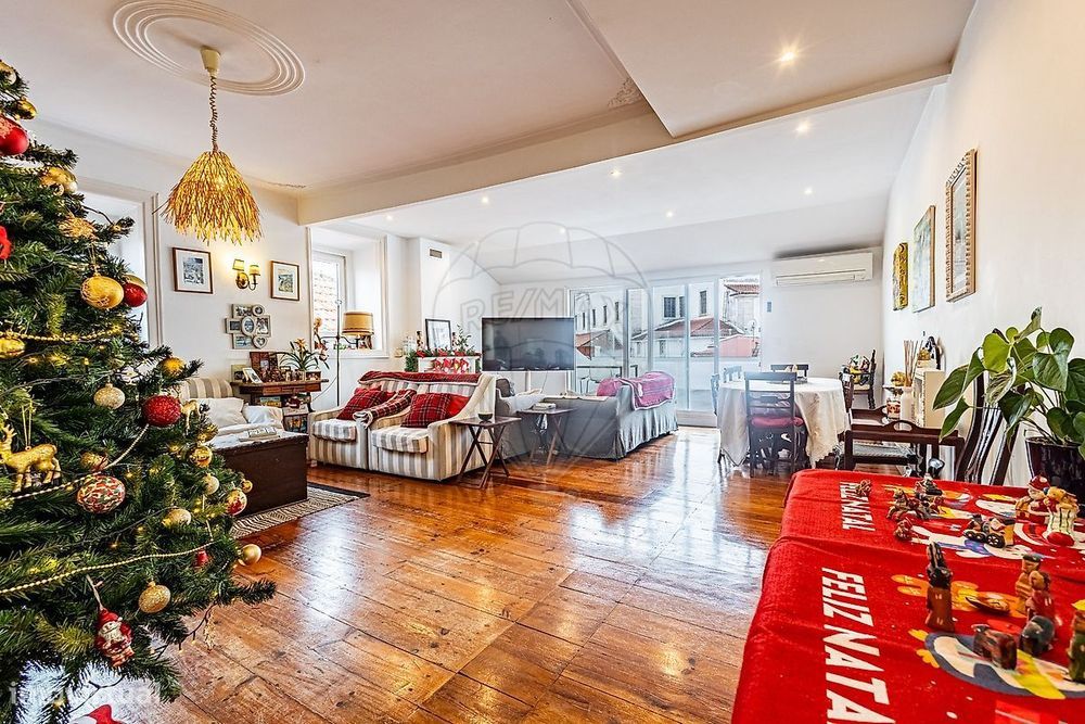 Apartamento T8 para venda