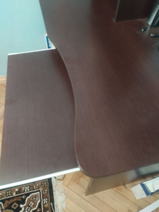 Столик комп'ютера