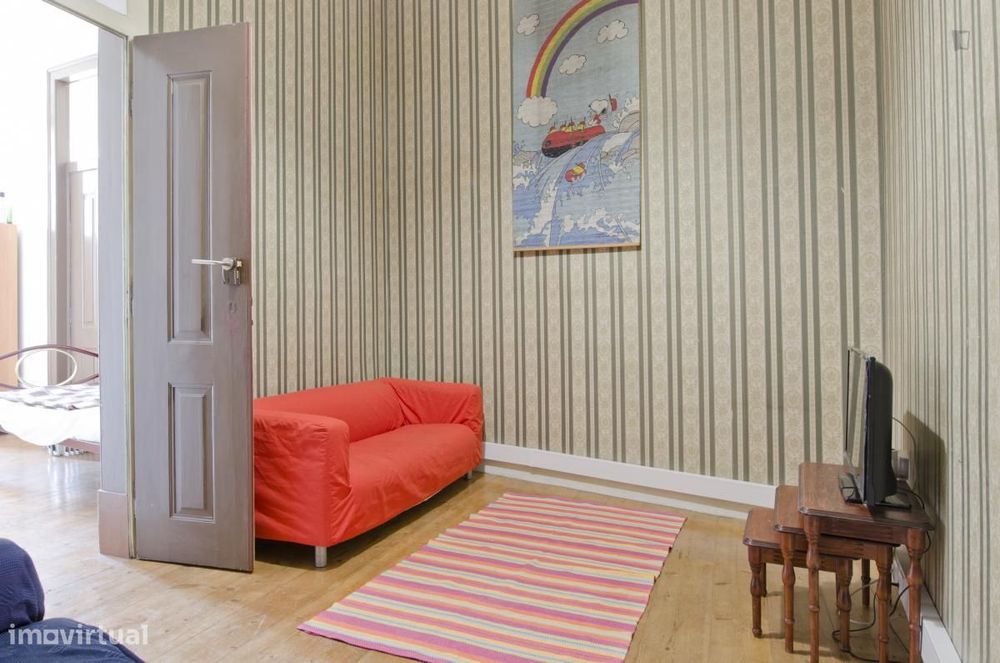 Quarto - localizado em Alcântara Lisbon