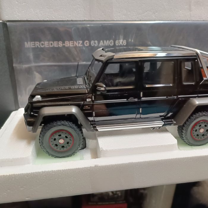Mercedes G 63 AMG 6x6 AutoArt 1:18
