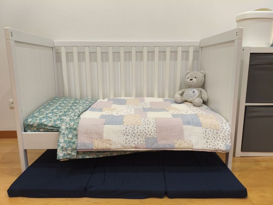Berço 60x120 c/ colchão de espuma (como novo)
