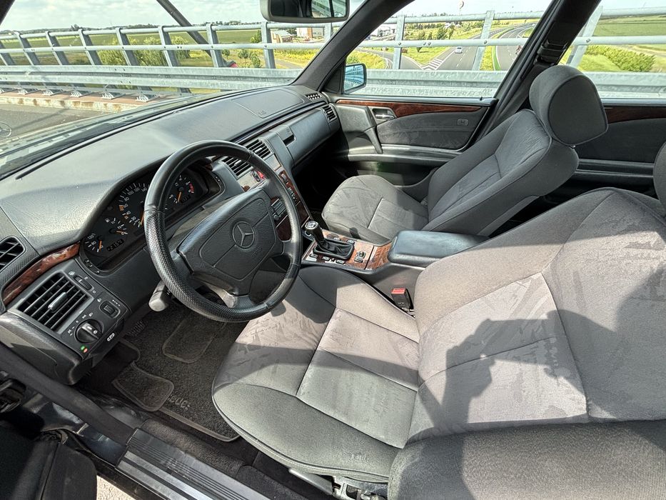 Mercedes-Benz w210 E220D