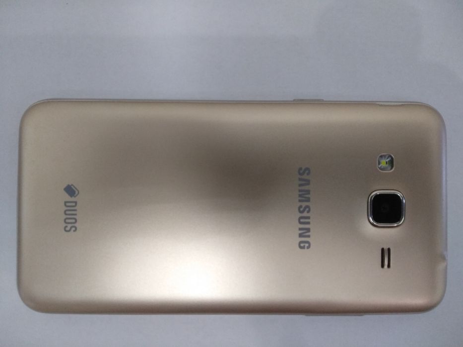 Samsung SM-J320H Все оригинальное.