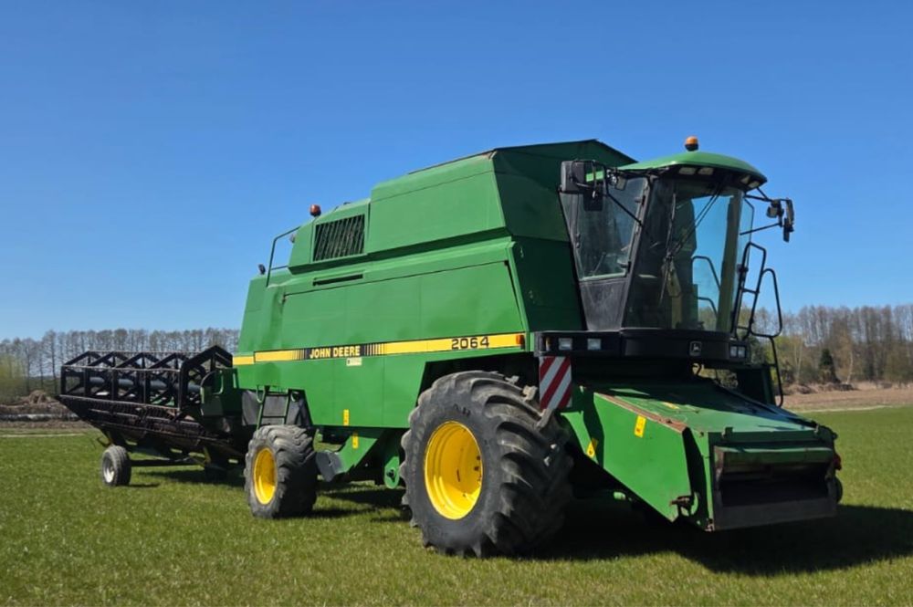 Kombajn JOHN DEERE 2064