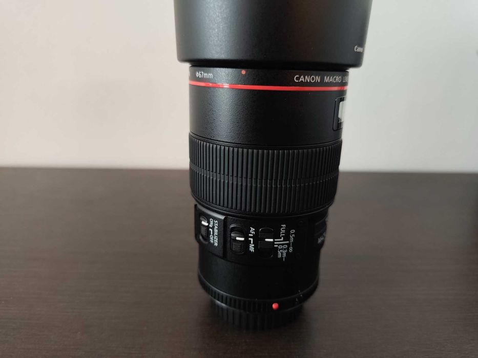 Canon 100mm f/2.8 L Macro IS USM filtr gratis