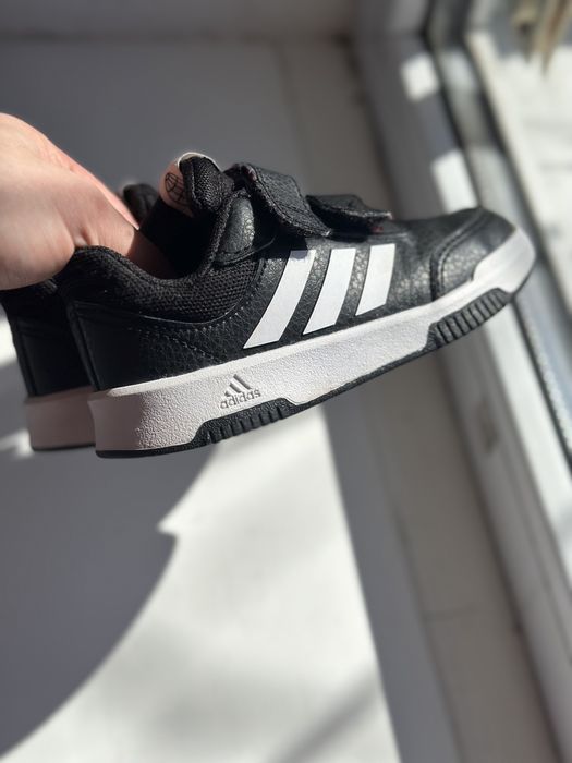 Кровіки adidas 25 для хлопчика оригінал