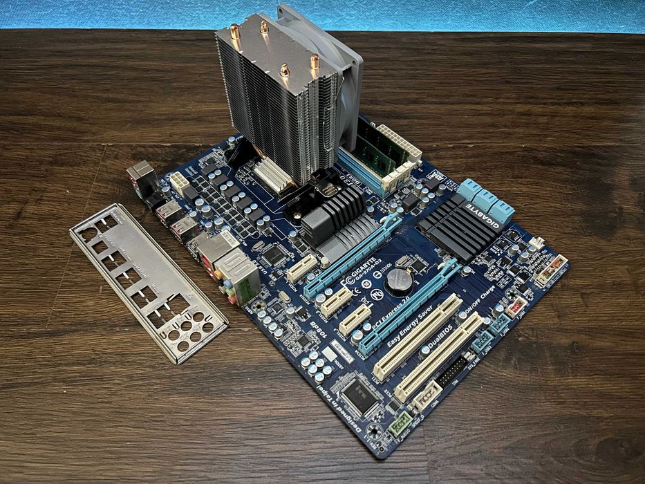 Эксклюзив! Игровой комплект 8 ядер FX 8320/16GB 1600 DDR3 Гарантия!