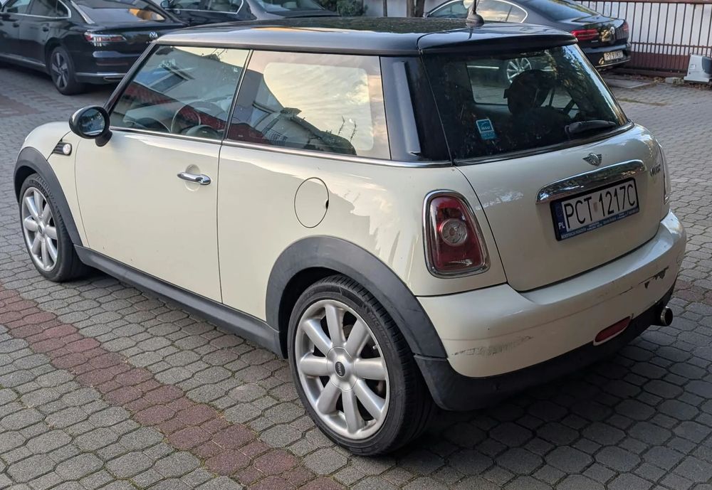 MINI Cooper Mini Cooper  WHITE PEPPER  120 KM