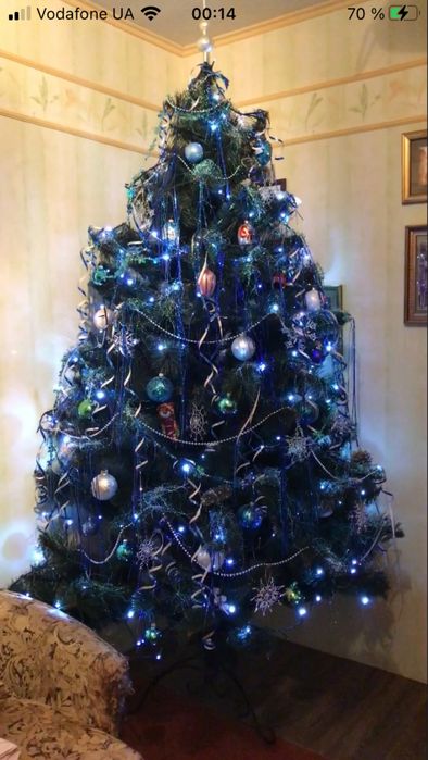 Ялинка штучна (искусственная ёлка), сосна)