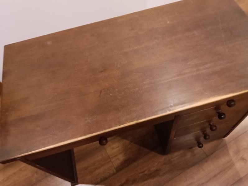 Biurko z drewna litego/rezerwacja