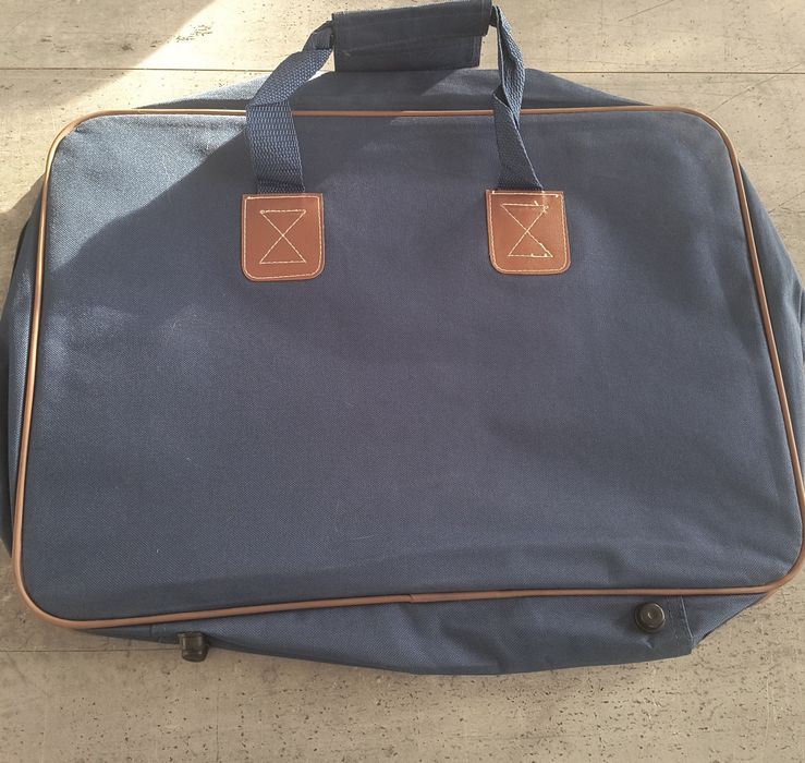 Torby podróżne, granatowa i w kratkę