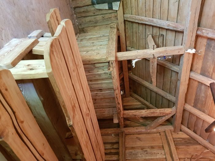 Renowacja starych pomieszczeń (stodoła, obora), meble