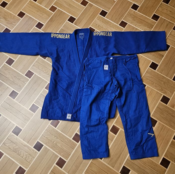 Кімоно IPPON GEAR для дзюдо, ліцензійне