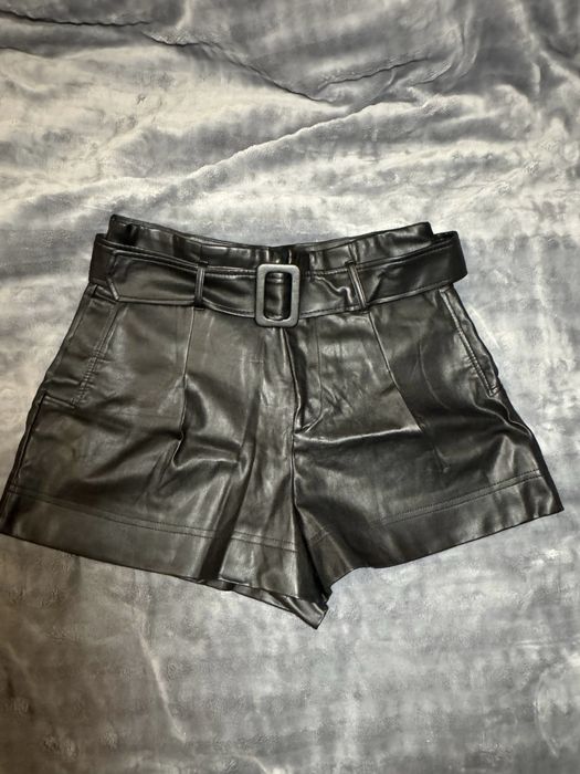 Шортики шкіряні нові не одягались ніразу ZARA