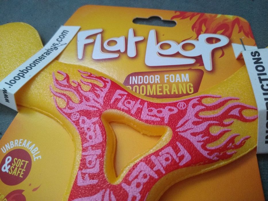 Bumerang flat loop.