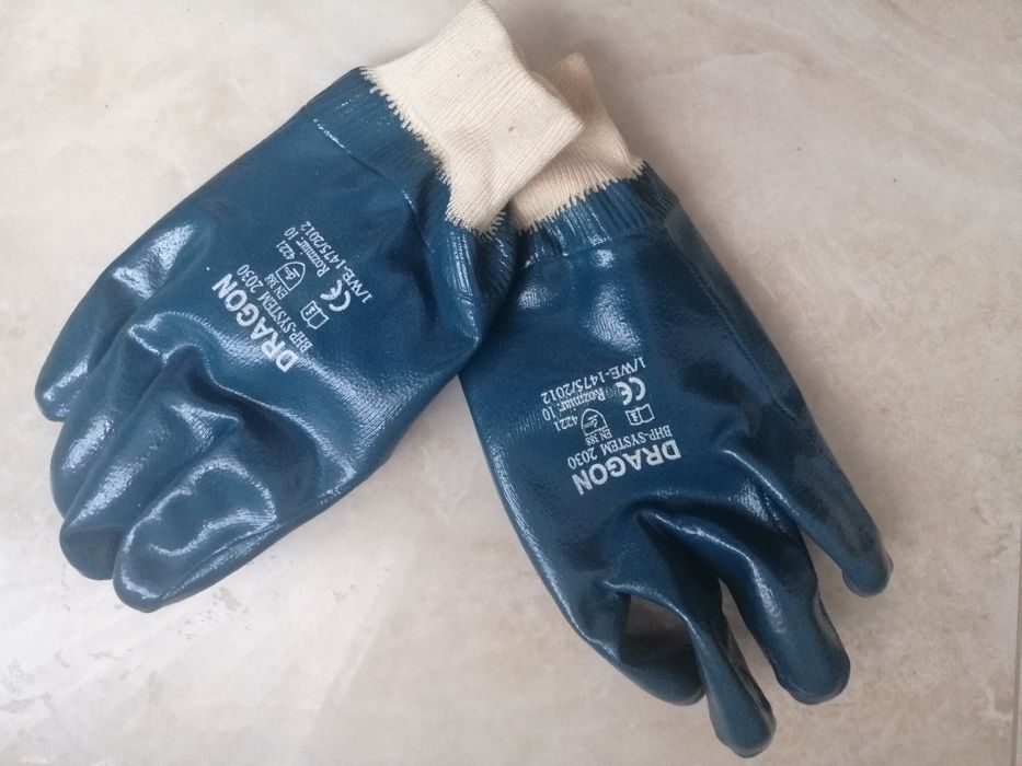 Rękawice ochronne Dragon oraz  rękawice ochronne pokryte skórą bydlęcą