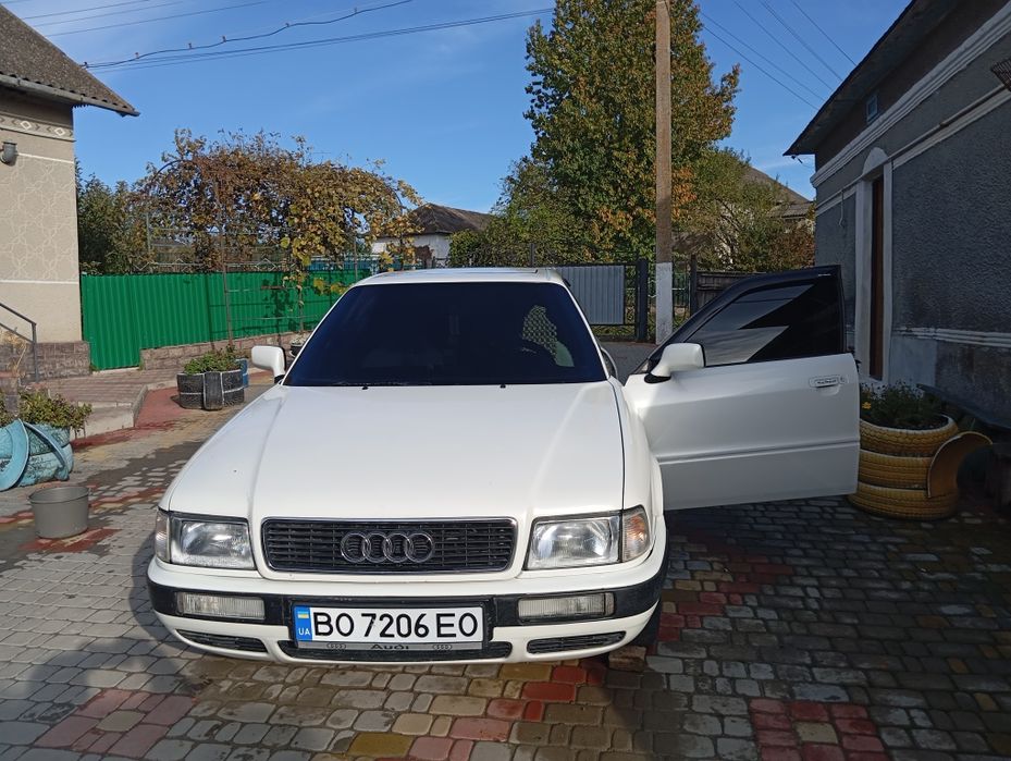 Продам Авуді 80В4 хороша машина надійна