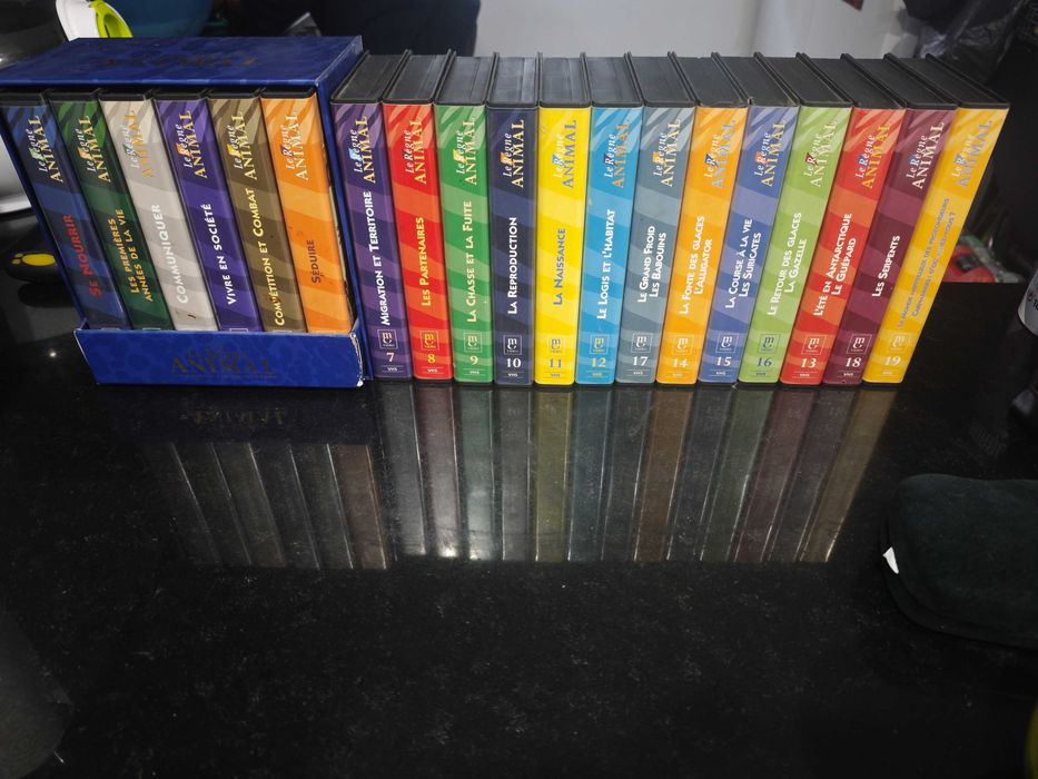 Coleção completa de 19 Cassetes VHS "Le Règne Animal