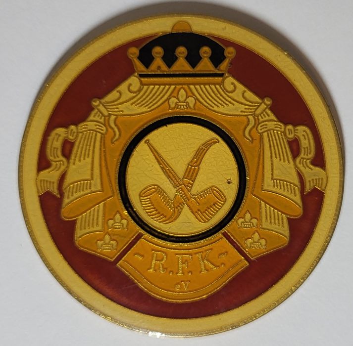 Metalowy Medal Przycisk Fajki R.F.K. eV Trafika stary