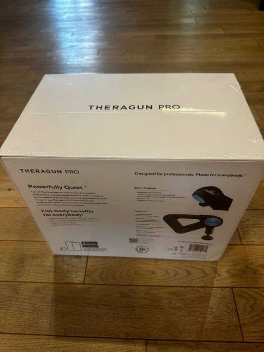 Перкусійний масажер Therabody - Theragun PRO 4 gen (масажний пістолет)